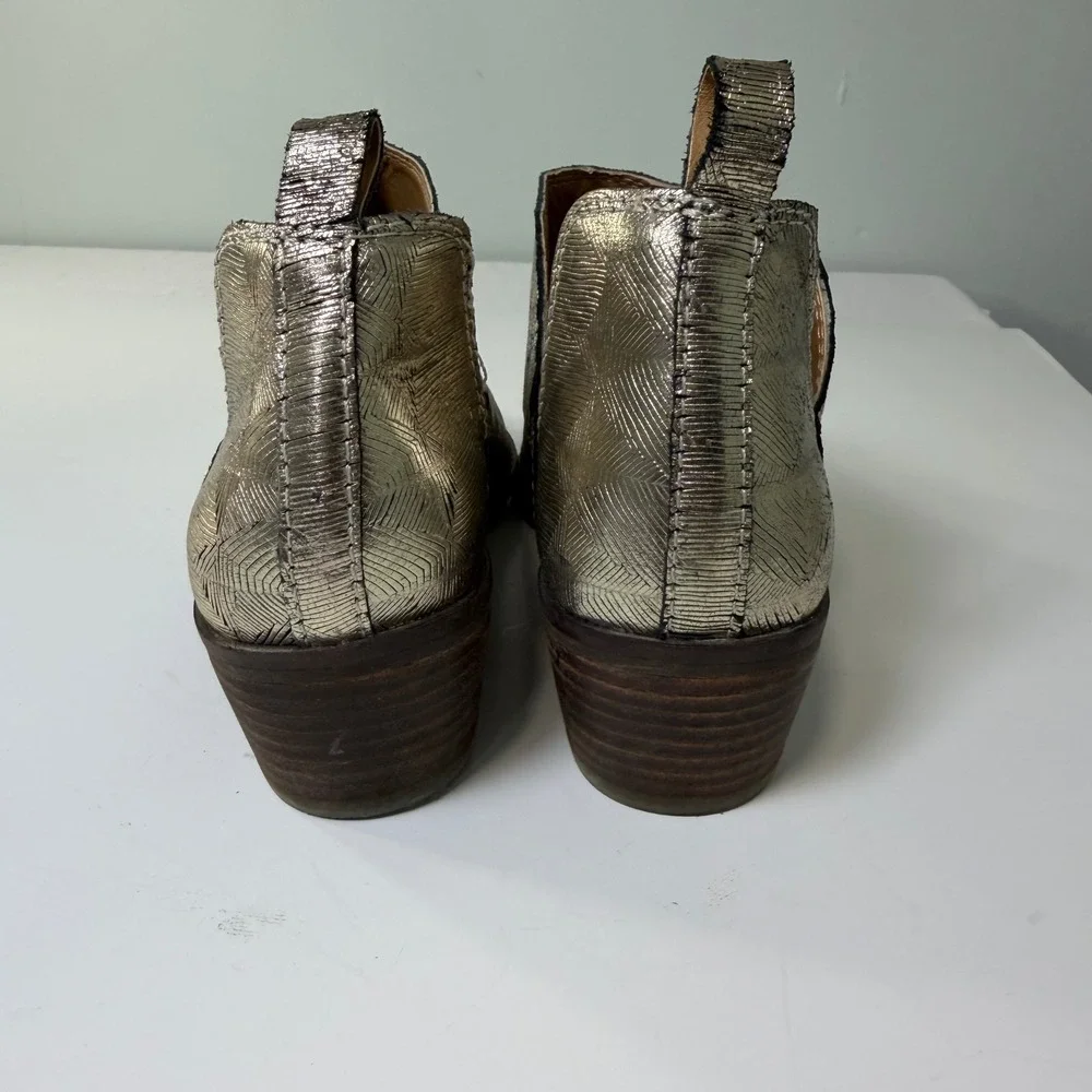 Lucky Brand Fayth Metallic Gold Textured Leather Ankle‎ Boots Womens 8.5